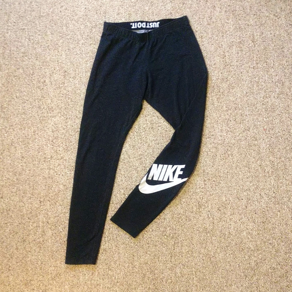 Nike Outlet - Women's Leggings